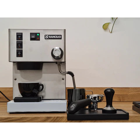 Rancilio Silvia V6, espresso machine for home use, 58mm portafilter, 15 bar pump, 300ml Brass Boiler
