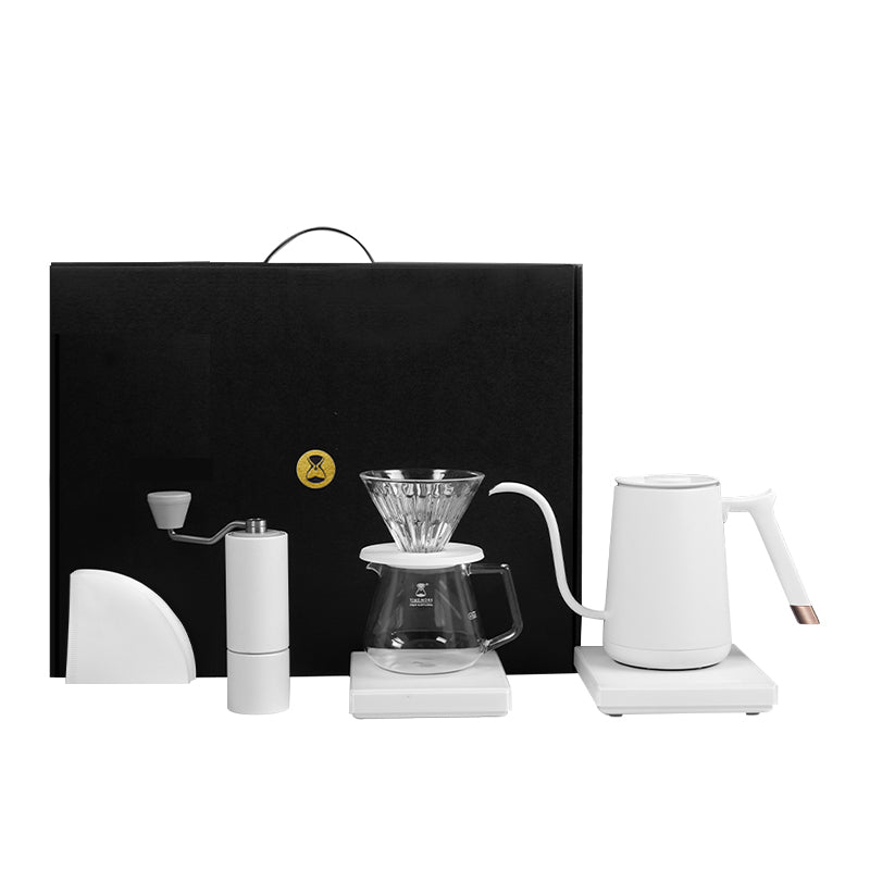 https://watchandpuck.sg/cdn/shop/products/timemore-c3-advance-gift-box-all-in-one-c3-grinder-electric-kettle-server-basic-plus-scale-filter-dripper-brush-543203_1445x.jpg?v=1675178058